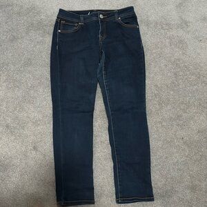 Women’s skinny jean in short ,size 6 petite small